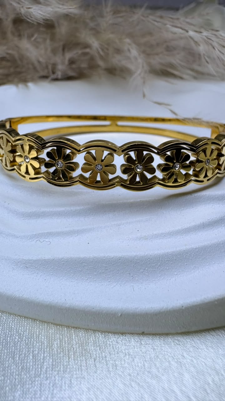 flower kada-Bangle