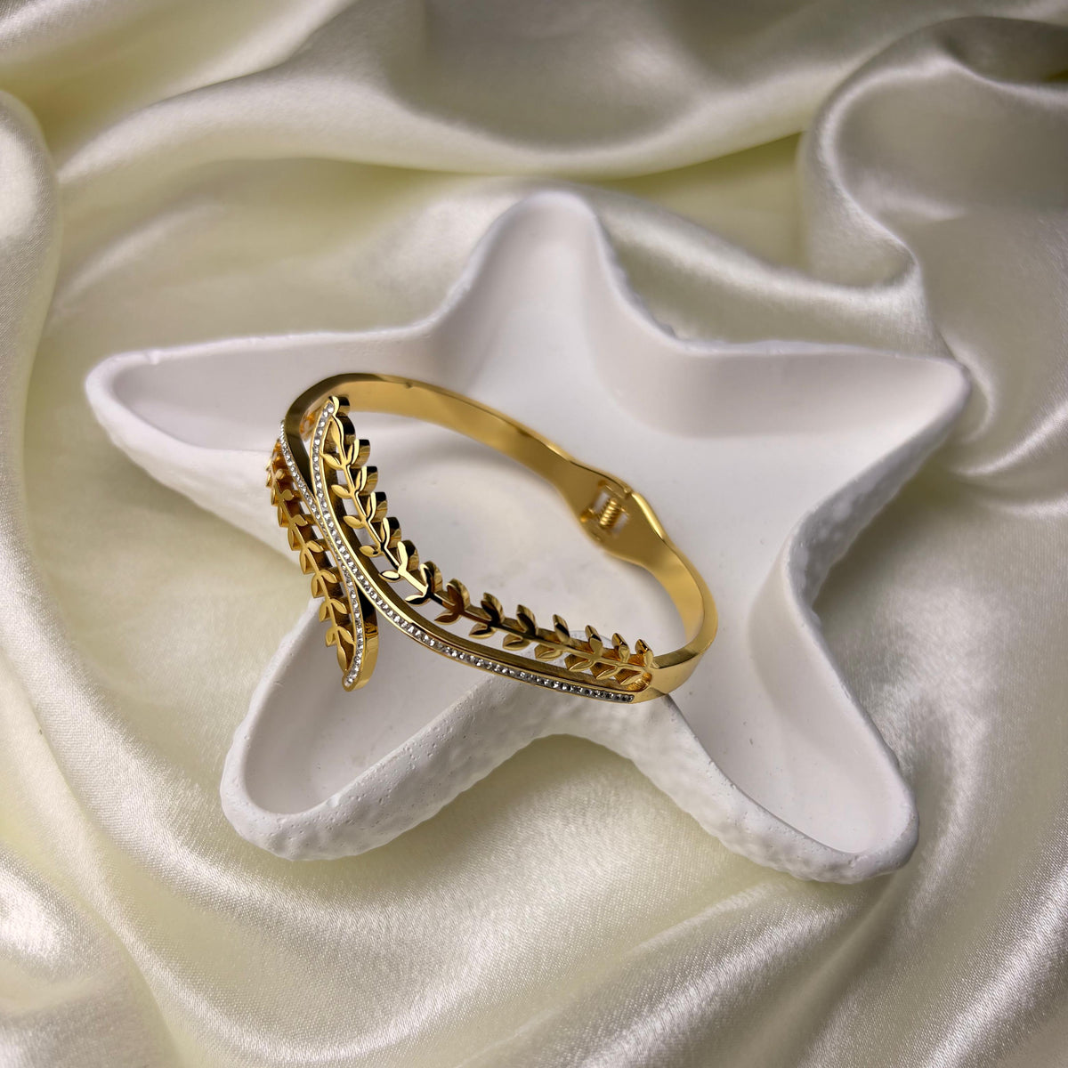 Leaf Bangle - Kada