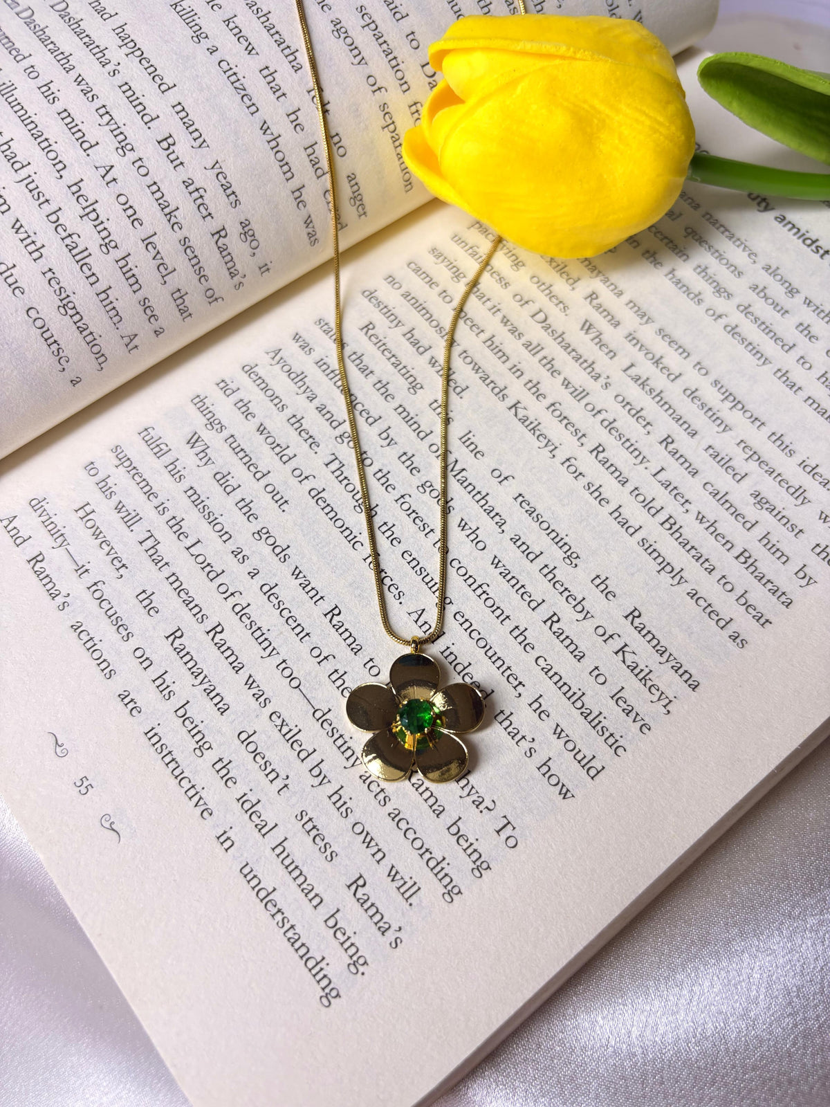 Beach Vibe Floral Necklace