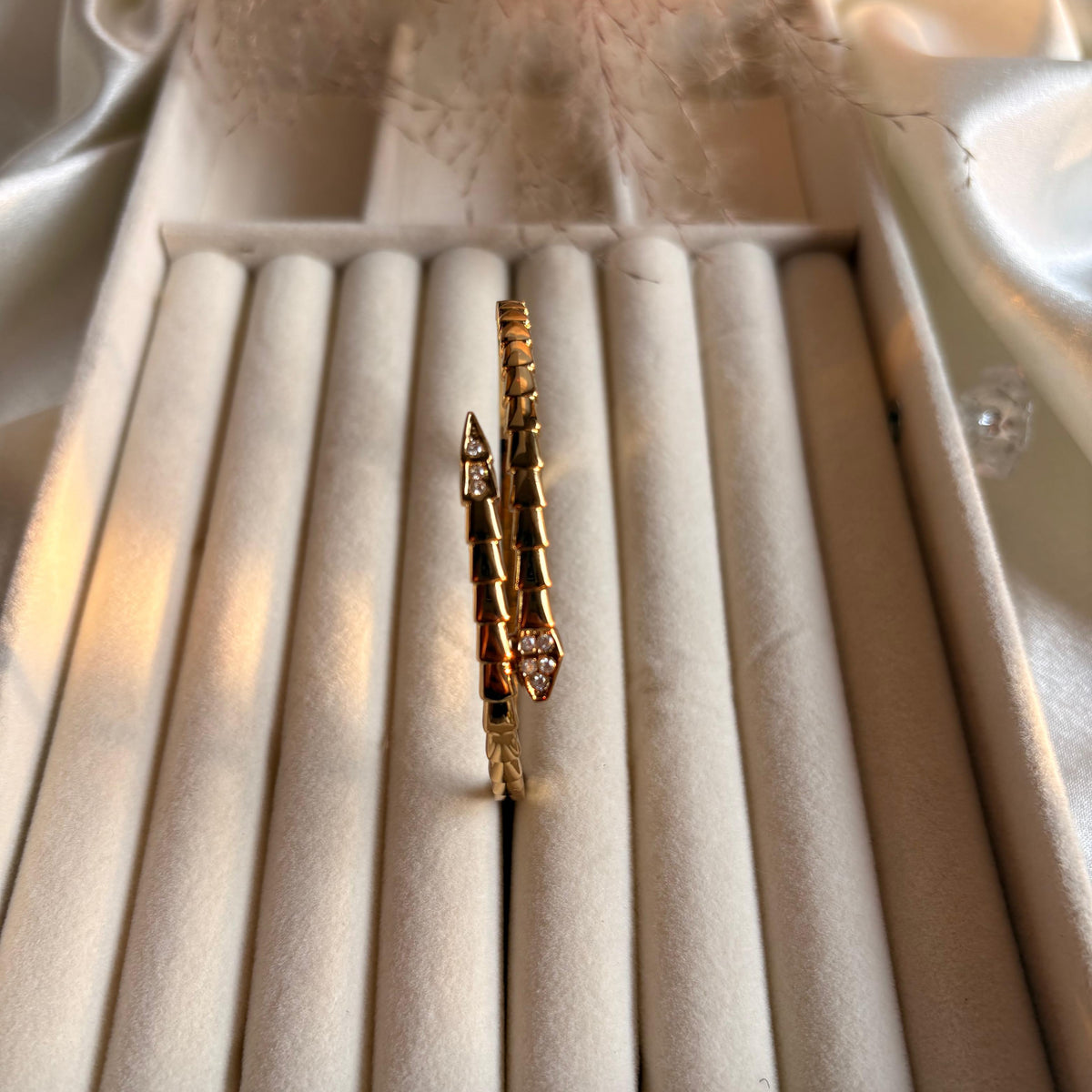 Snake Kada – Bangle