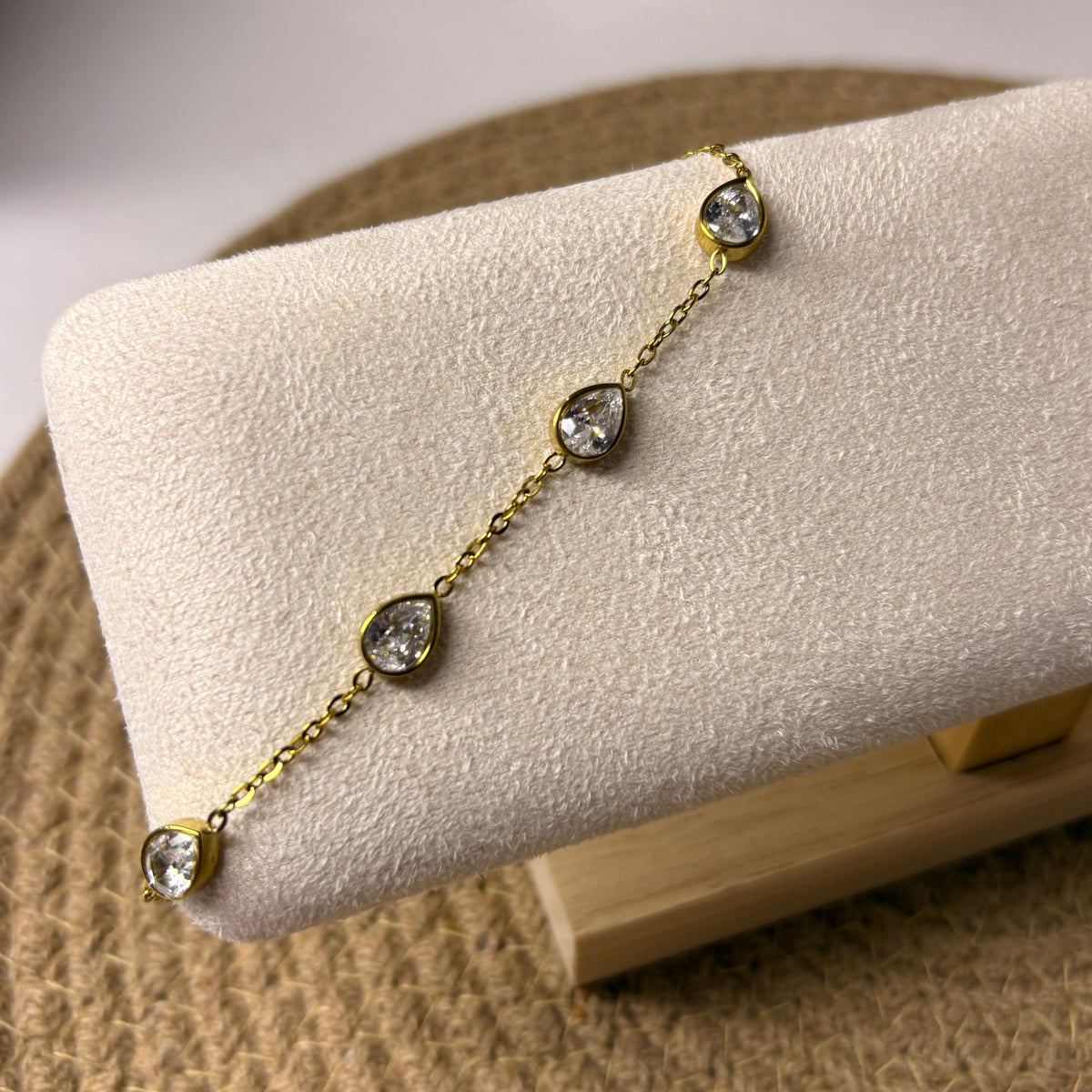 Dainty Dimond Bracelet