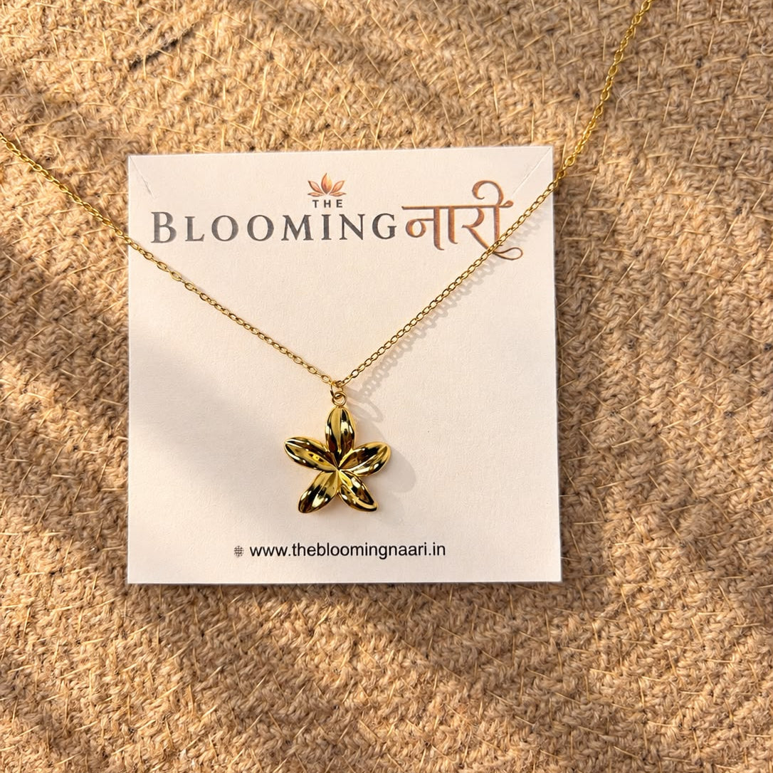 Lily Floral Necklace