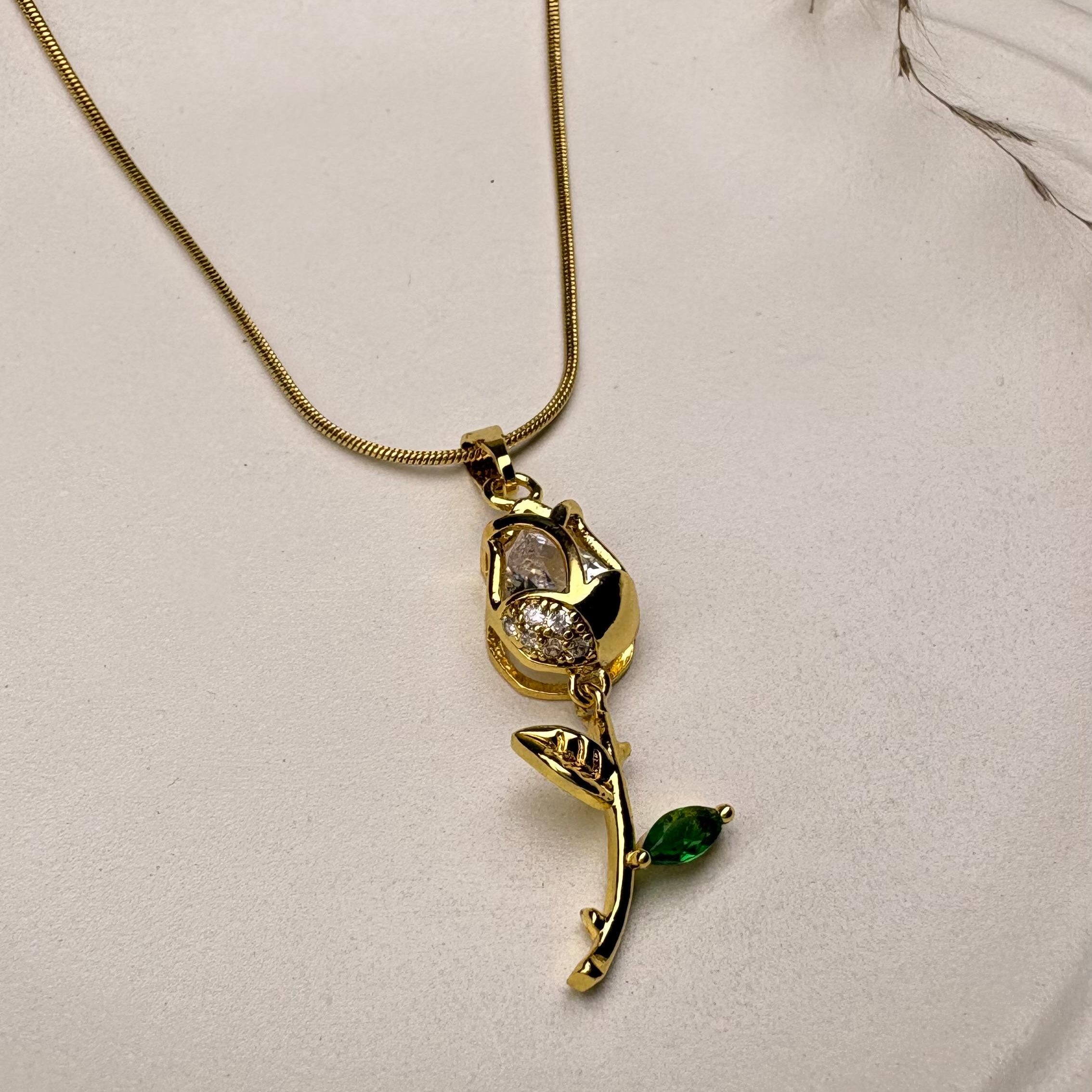 White Tulip Necklace
