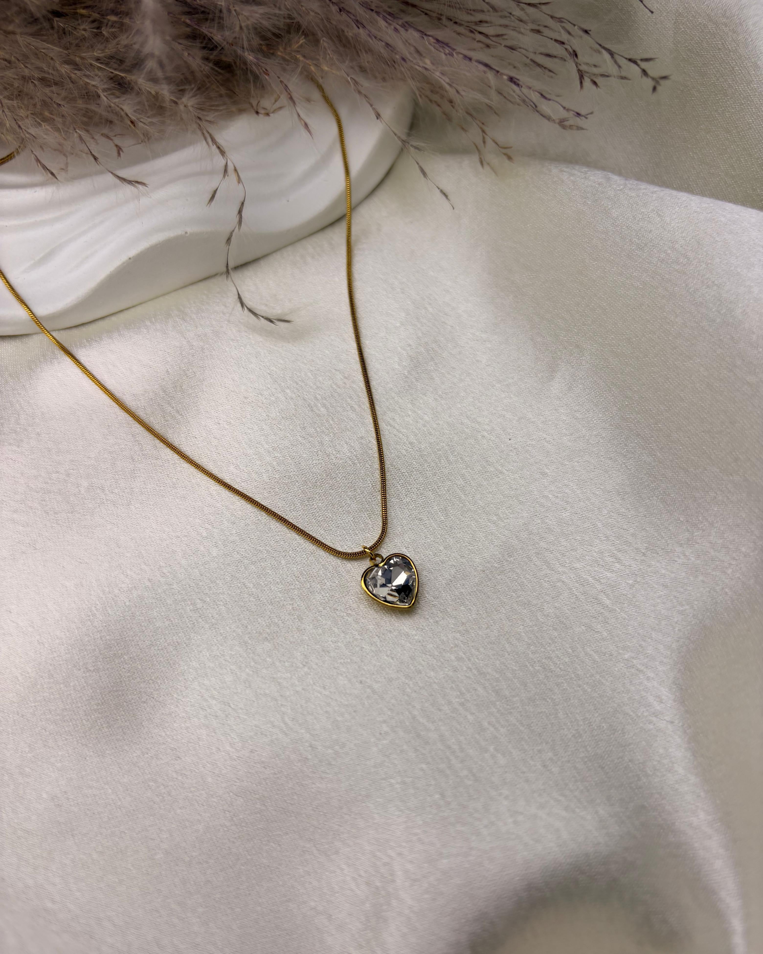 Dainty Diamond Heart Necklace