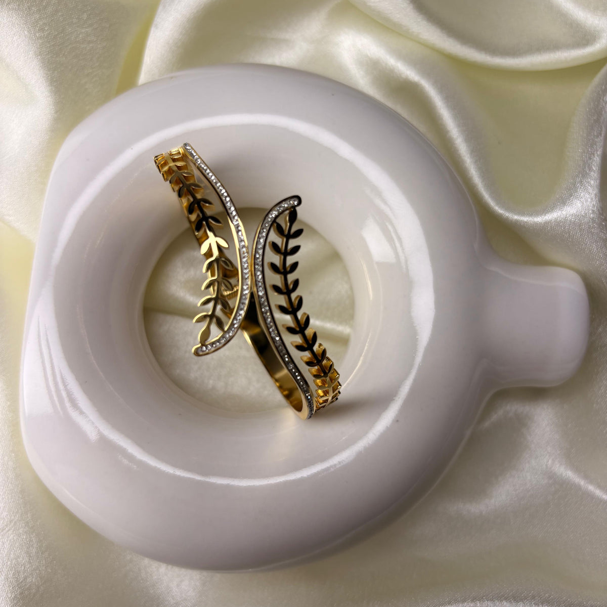 Leaf Bangle - Kada