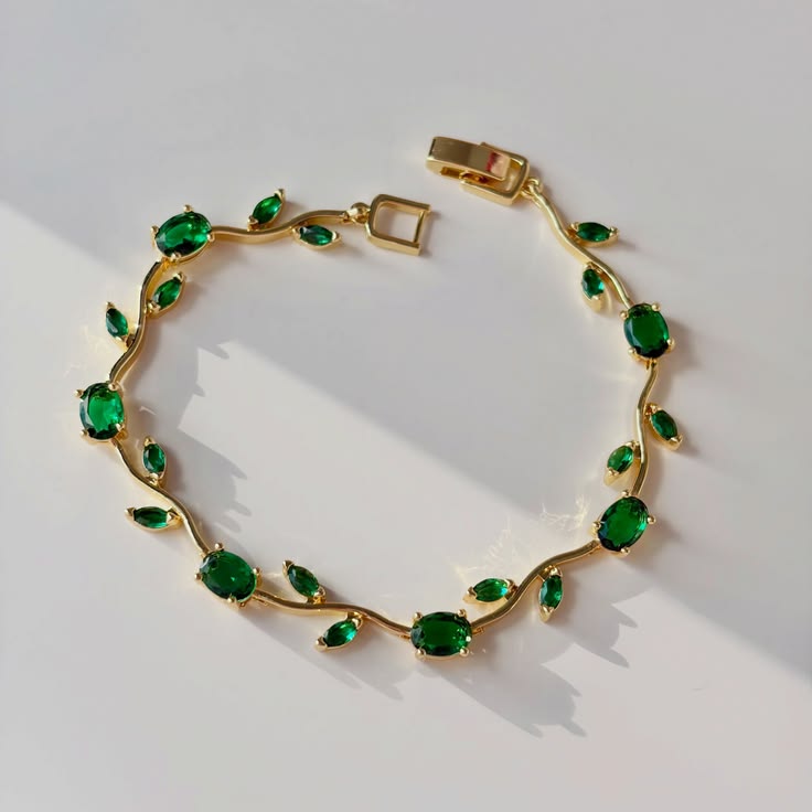 Green Tulip Bracelet