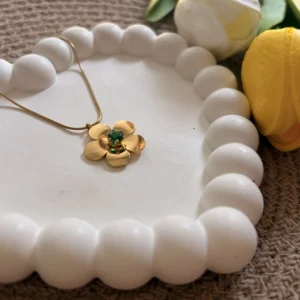Golden Petal Flower Neacklace
